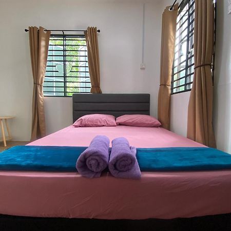 Roomstay Cikgu Mie บายันเลอปาส ภายนอก รูปภาพ